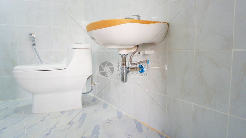 浴室柜选购：如何避开十大误区，选对心仪品牌**